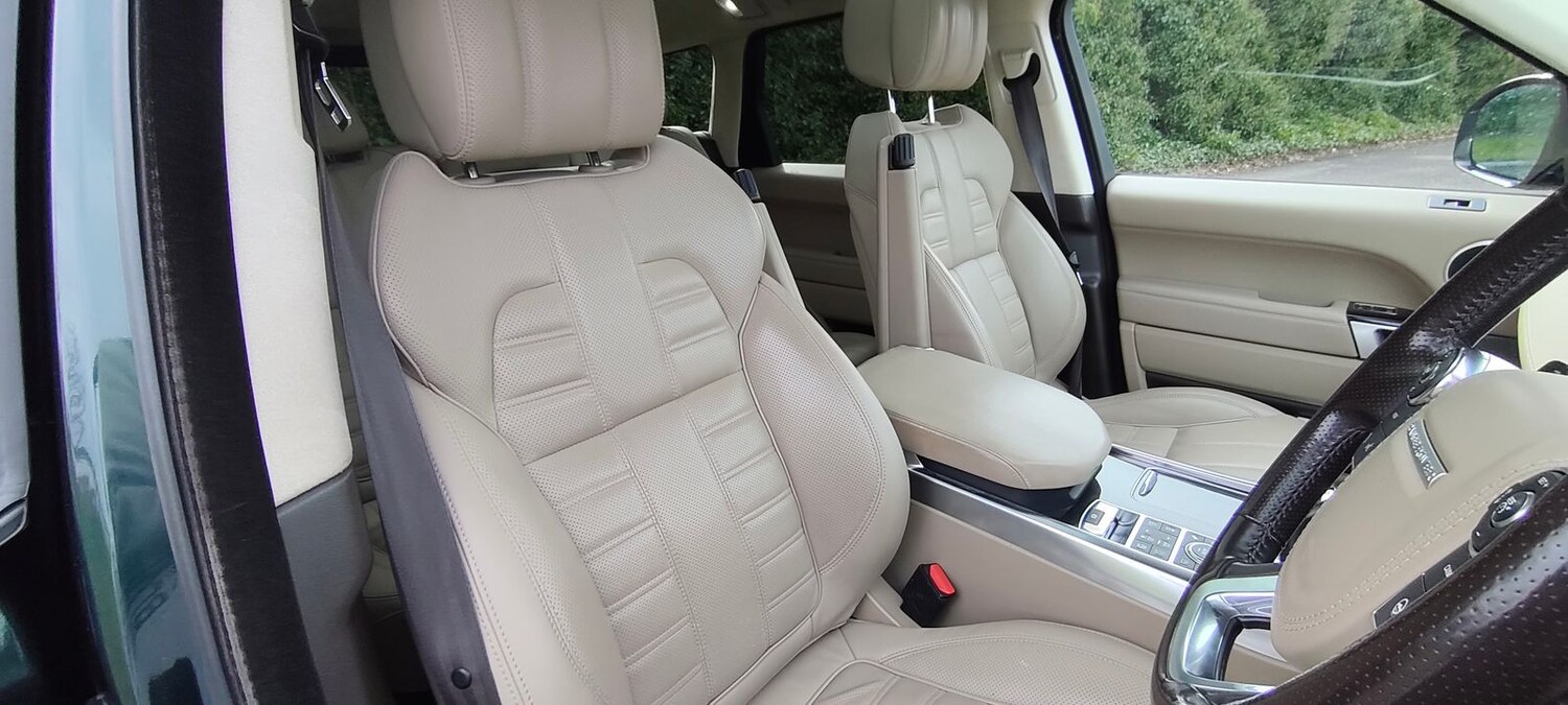 Used Land Rover Range Rover Sport 2015 for sale - 77894063: Photo 11