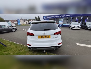 Used Hyundai Santa Fe 2018 for sale - 76022025: Photo 4