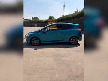 Used Ford Fiesta 2017 for sale - 79207349: Photo