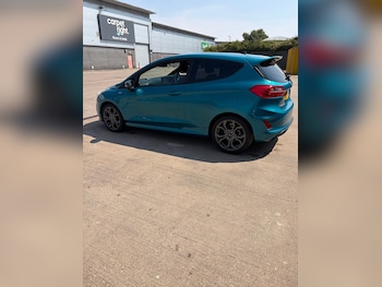 Used Ford Fiesta 2017 for sale - 79207349: Photo