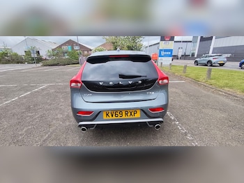 Used Volvo V40 2019 for sale - 78669247: Photo