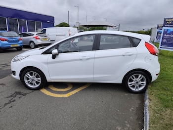 Used Ford Fiesta 2017 for sale - 75104557: Photo