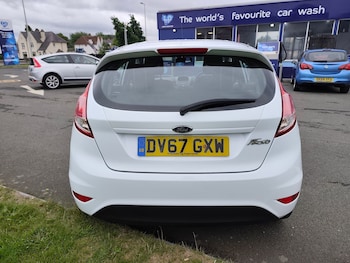 Used Ford Fiesta 2017 for sale - 75104557: Photo