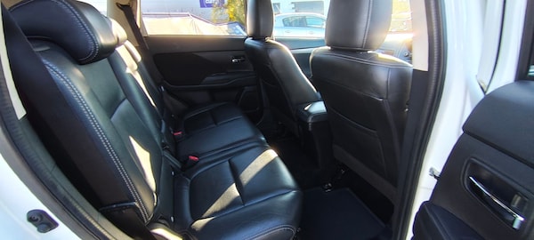 Used Mitsubishi Outlander 2016 for sale - 76203672: Photo 12