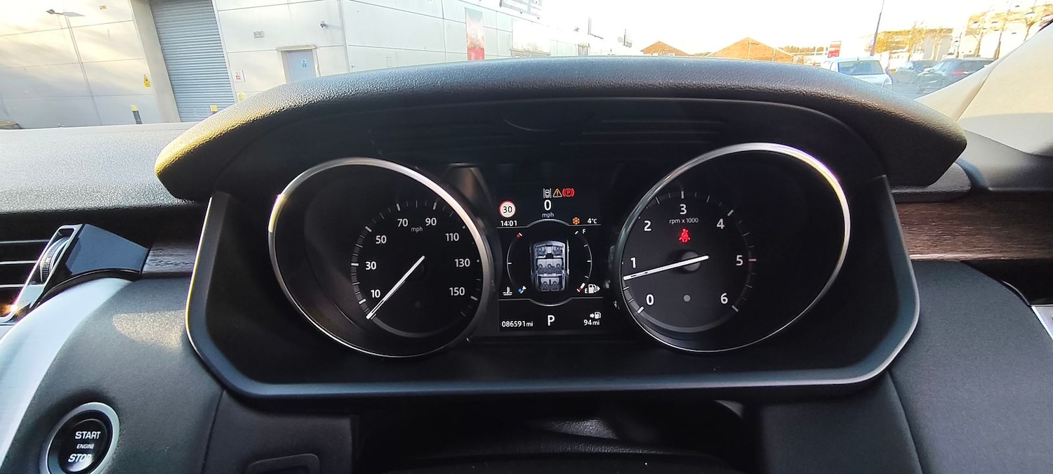 Used Land Rover Discovery 2017 for sale - 77183335: Photo 16