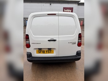 Used Peugeot e-Partner 2018 for sale - 79285577: Photo
