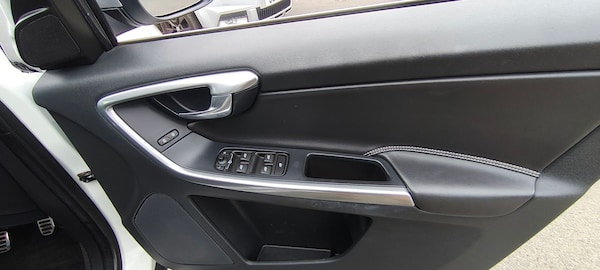 Used Volvo XC60 2015 for sale - 76112125: Photo 10