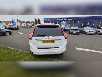 Used Volvo XC60 2015 for sale - 76112125: Photo 4