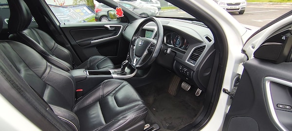 Used Volvo XC60 2015 for sale - 76112125: Photo 9