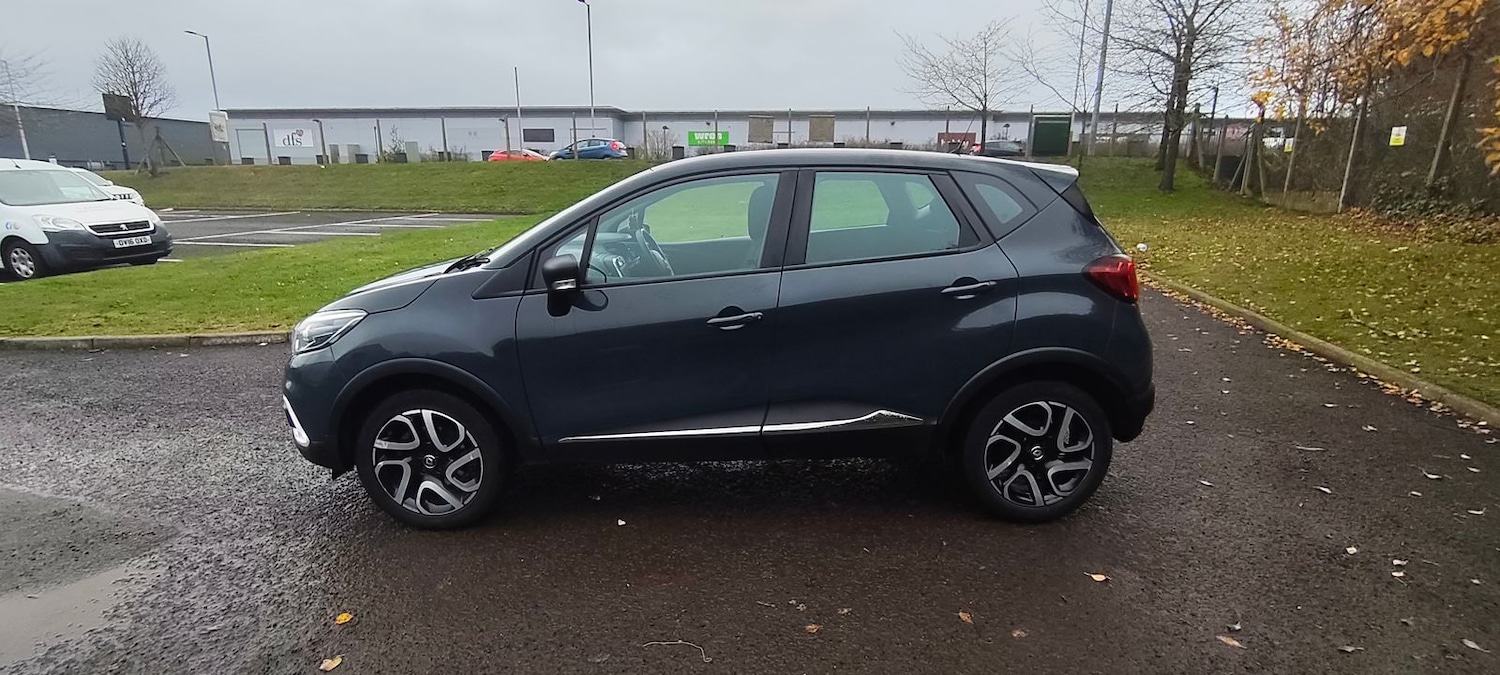 Used Renault Captur 2018 for sale - 76623780: Photo 2