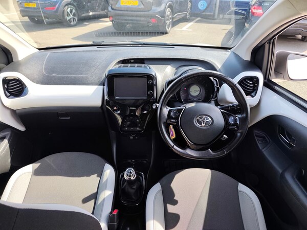 Used Toyota AYGO 2017 for sale - 74714877: Photo 14