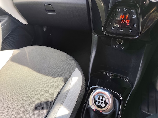 Used Toyota AYGO 2017 for sale - 74714877: Photo 18