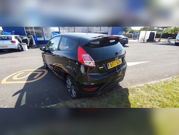 Used Ford Fiesta 2017 for sale - 75565651: Photo