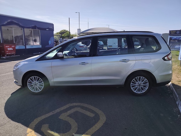 Used Ford Galaxy 2019 for sale - 74601119: Photo 2