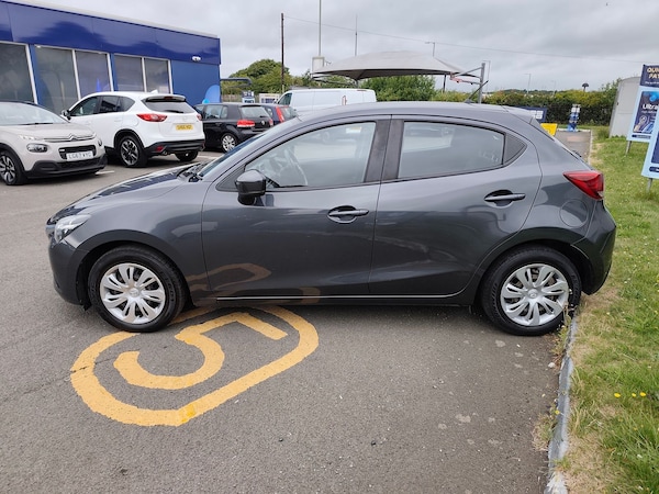 Used Mazda Mazda2 2017 for sale - 75062950: Photo 2