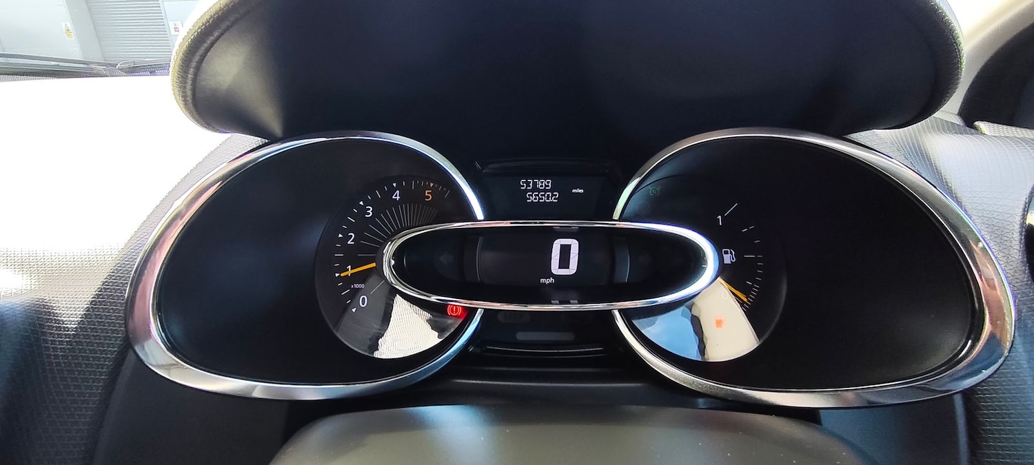 Used Renault Clio 2013 for sale - 77795186: Photo 15