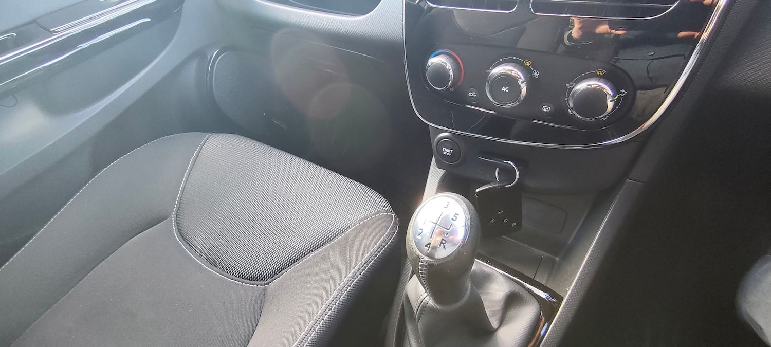 Used Renault Clio 2013 for sale - 77795186: Photo 17