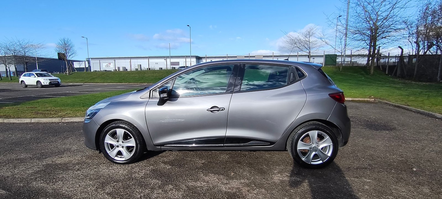 Used Renault Clio 2013 for sale - 77795186: Photo 2