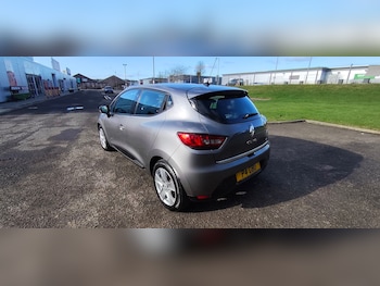 Used Renault Clio 2013 for sale - 77795186: Photo