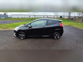 Used Ford Fiesta 2017 for sale - 77706404: Photo