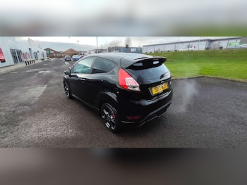 Used Ford Fiesta 2017 for sale - 77706404: Photo