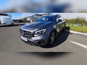 Mercedes-Benz - GLA