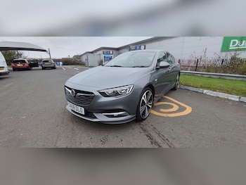Vauxhall - Insignia