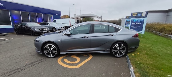 Used Vauxhall Insignia 2018 for sale - 76203666: Photo 2