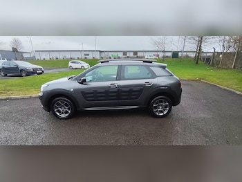 Used Citroen C4 Cactus 2018 for sale - 77855870: Photo