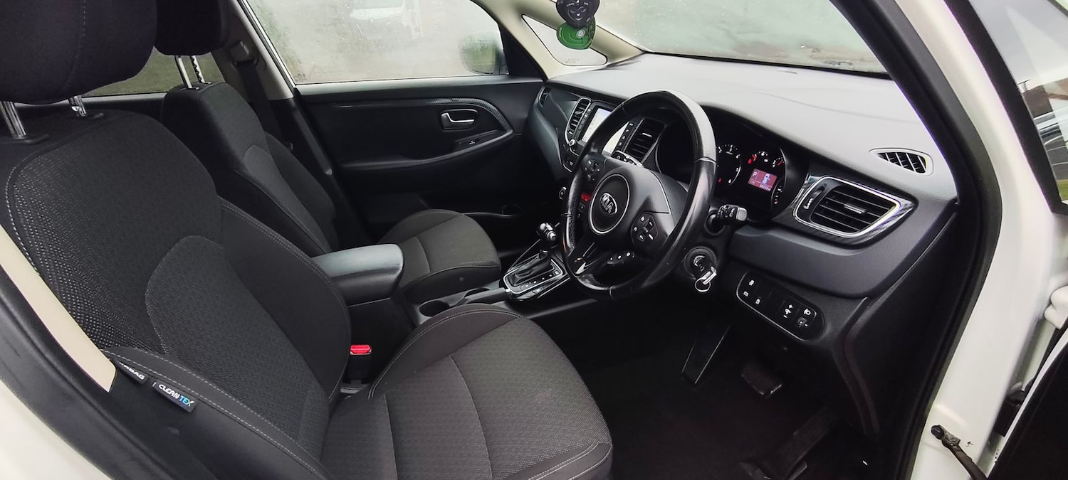 Used Kia Carens 2017 for sale - 77673970: Photo 9