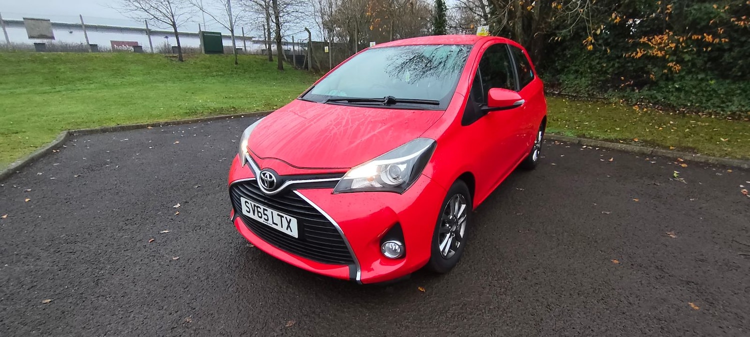 Used Toyota Yaris 2015 for sale - 76826855: Photo 1
