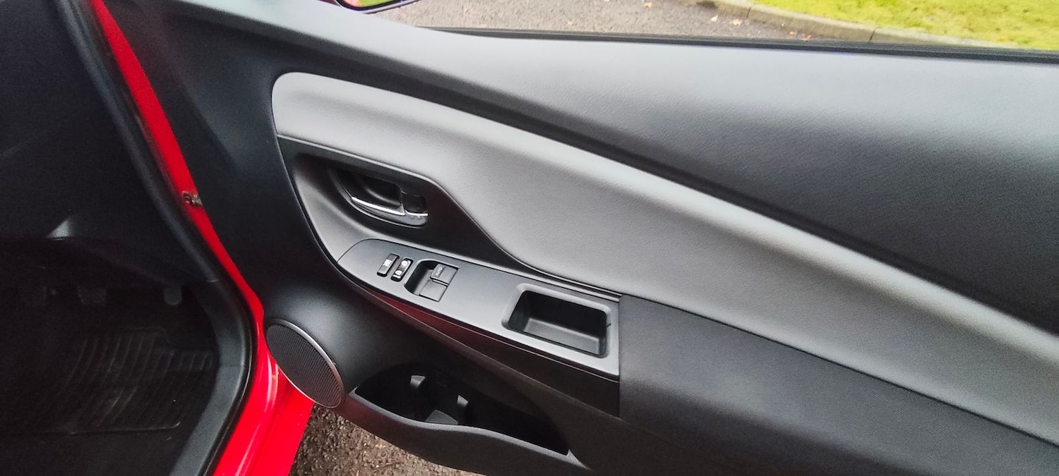 Used Toyota Yaris 2015 for sale - 76826855: Photo 10