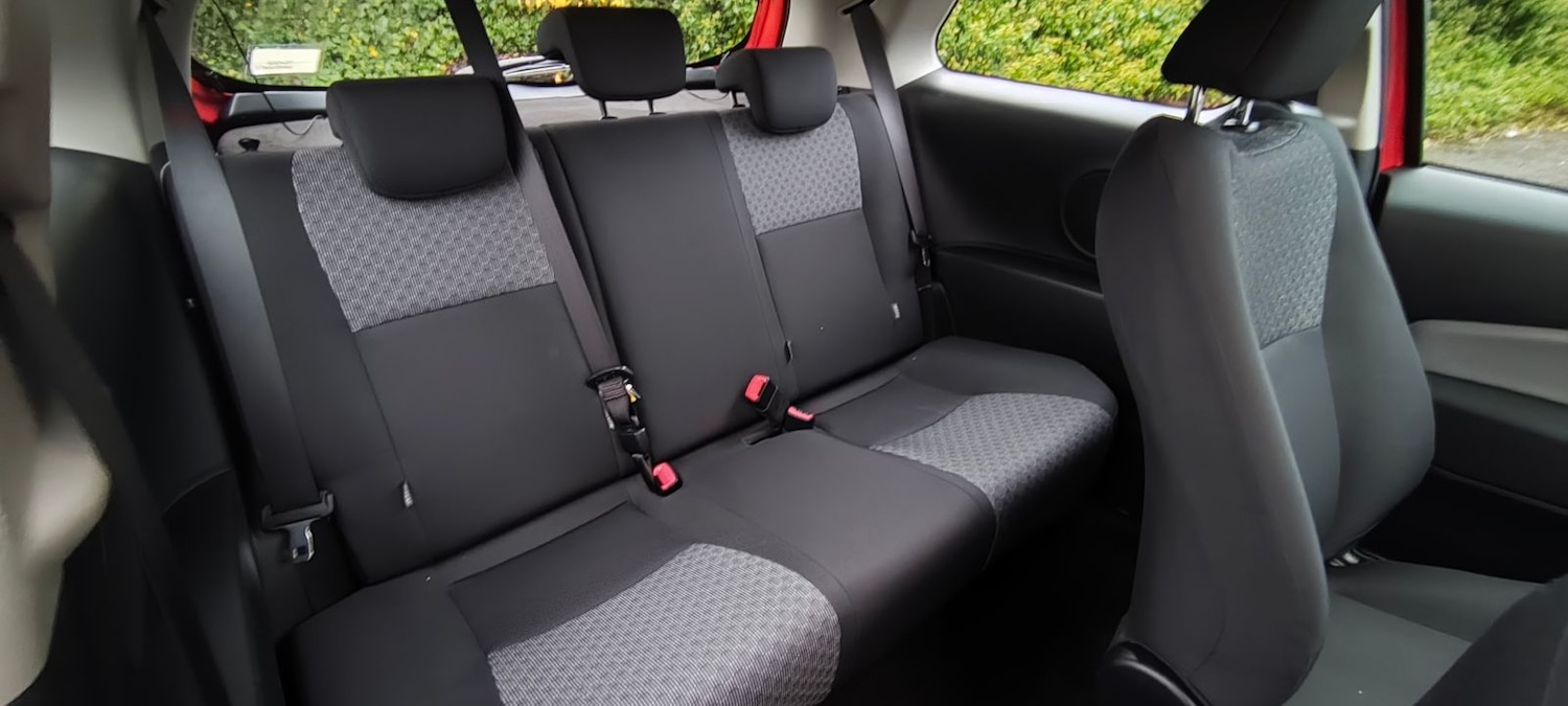 Used Toyota Yaris 2015 for sale - 76826855: Photo 12