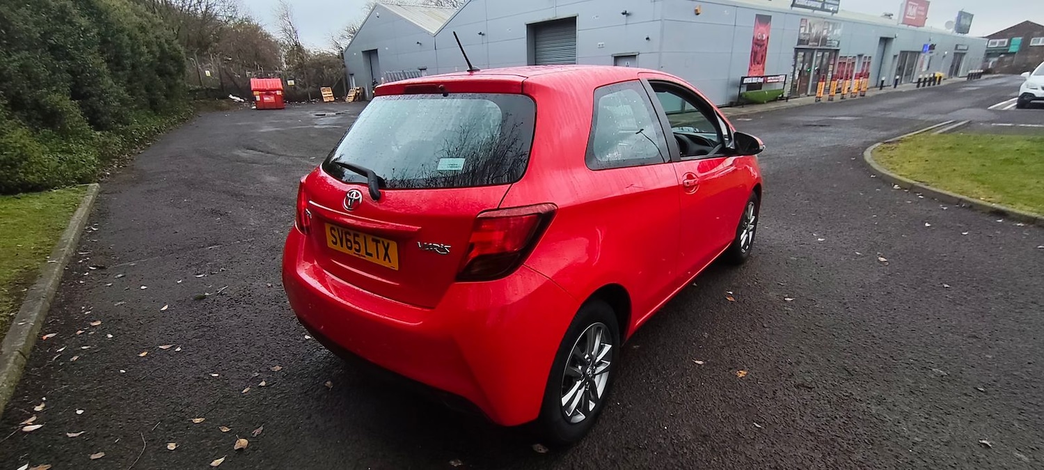 Used Toyota Yaris 2015 for sale - 76826855: Photo 5