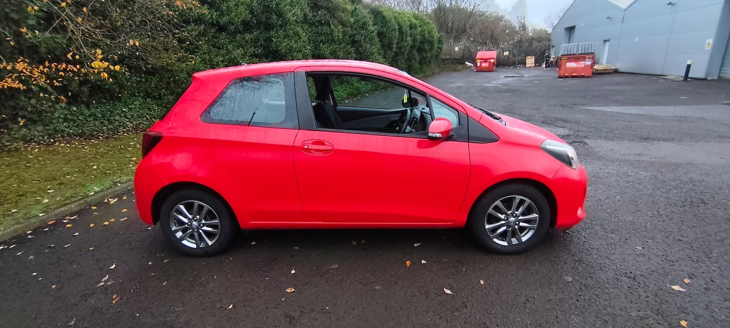 Used Toyota Yaris 2015 for sale - 76826855: Photo 6