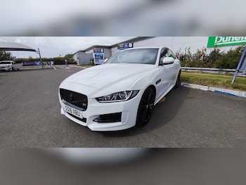 Used Jaguar XE 2016 for sale - 75495442: Photo