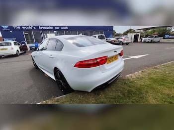 Used Jaguar XE 2016 for sale - 75495442: Photo