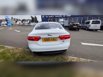 Used Jaguar XE 2016 for sale - 75495442: Photo
