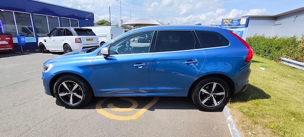 Used Volvo XC60 2017 for sale - 75281746: Photo 2