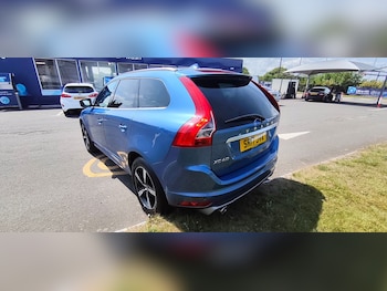 Used Volvo XC60 2017 for sale - 75281746: Photo