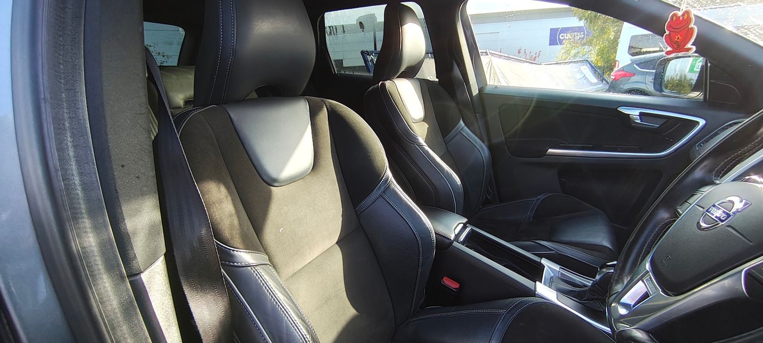 Used Volvo XC60 2017 for sale - 76086567: Photo 11