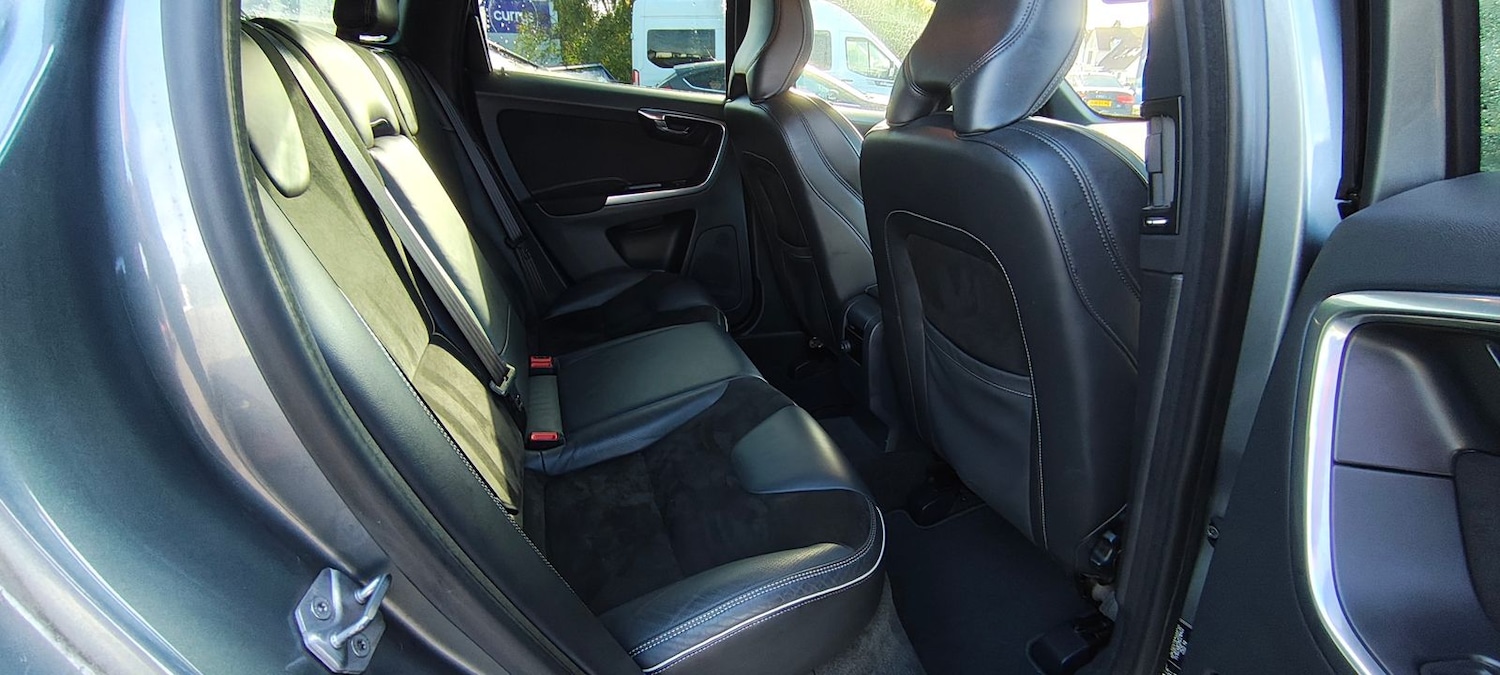 Used Volvo XC60 2017 for sale - 76086567: Photo 12