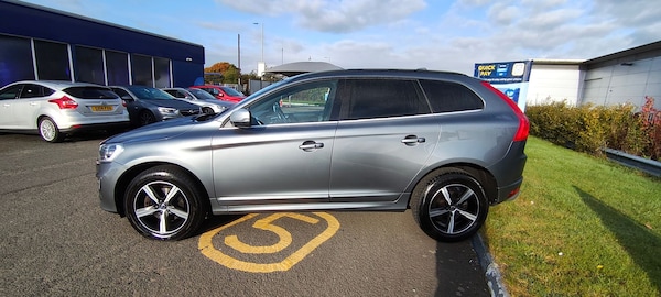 Used Volvo XC60 2017 for sale - 76086567: Photo 2