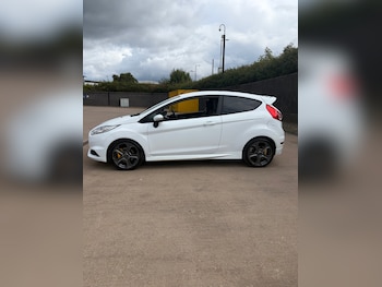 Used Ford Fiesta 2017 for sale - 79578363: Photo