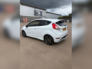 Used Ford Fiesta 2017 for sale - 79578363: Photo