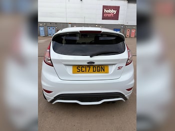 Used Ford Fiesta 2017 for sale - 79578363: Photo