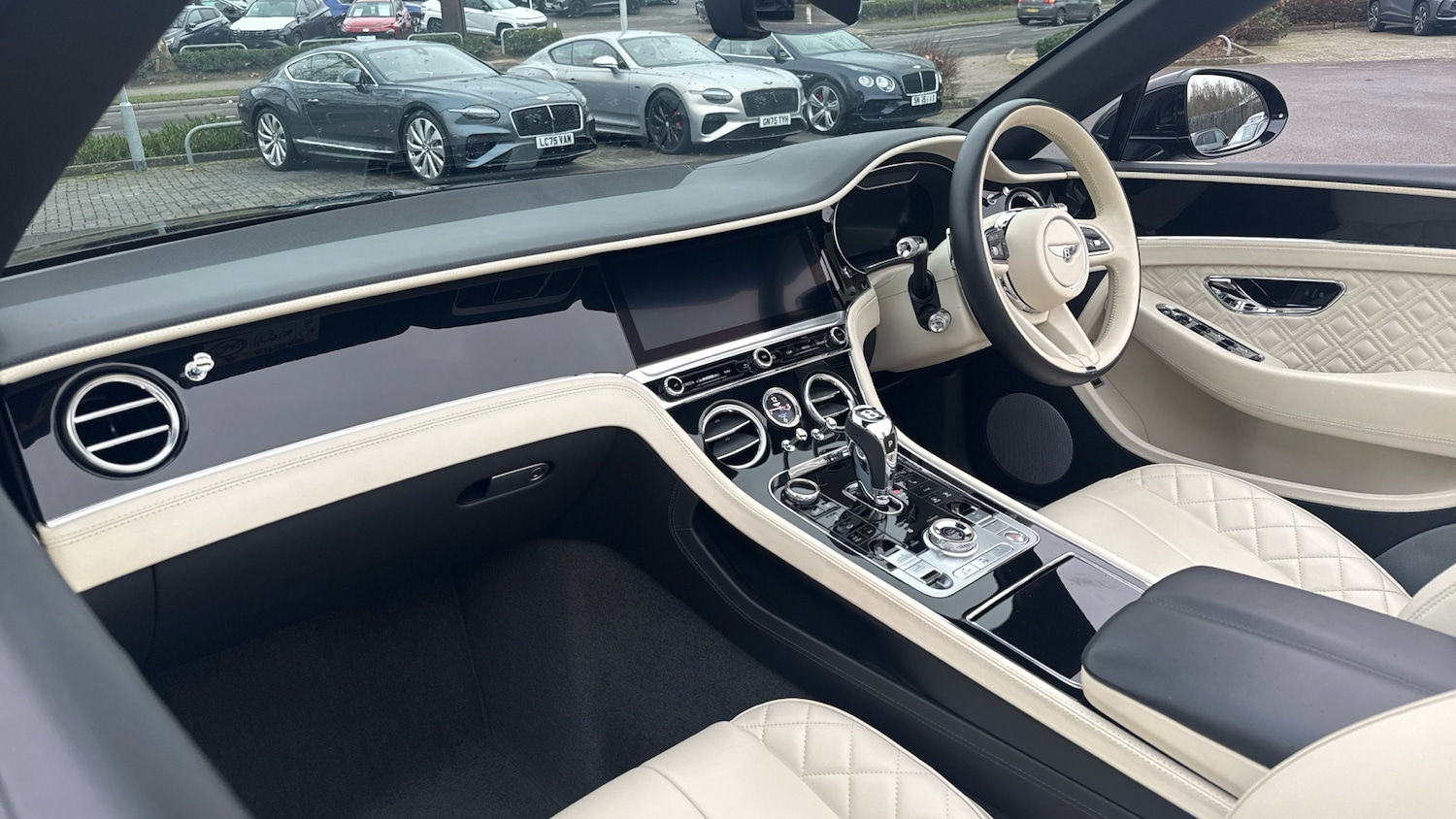 Used Bentley Continental 2021 for sale - 77129448: Photo 2