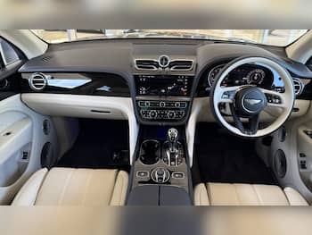 Used Bentley Bentayga 2025 for sale - 79359628: Photo