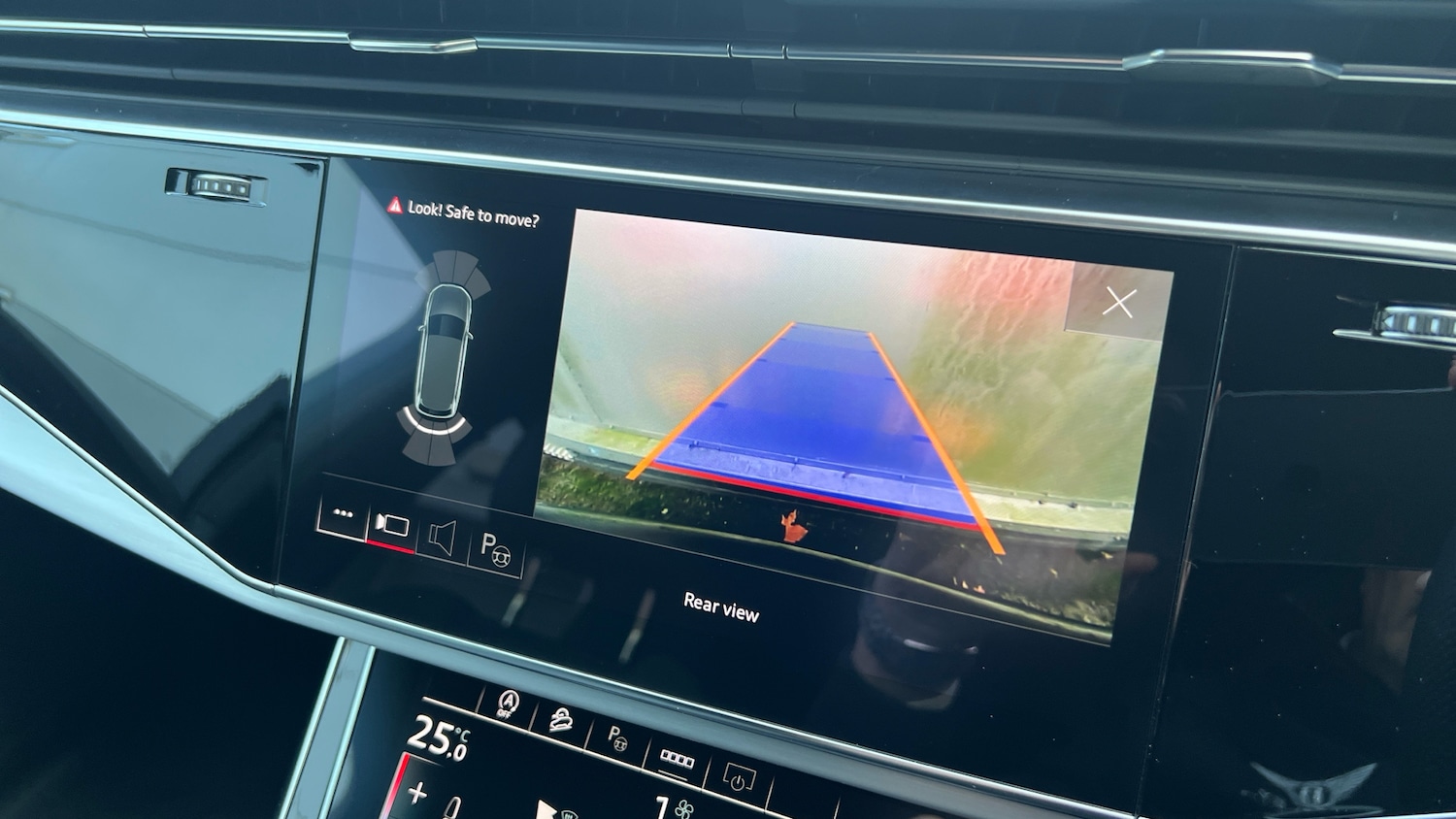 Used Audi Q7 2022 for sale - 76368802: Photo 20