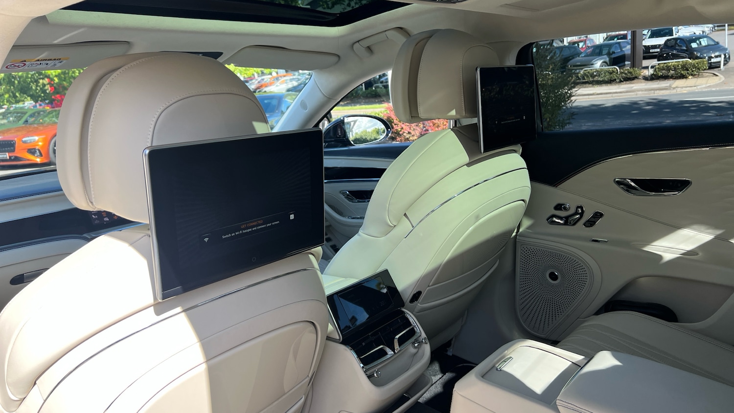 Used Bentley Flying Spur 2023 for sale - 76482776: Photo 18